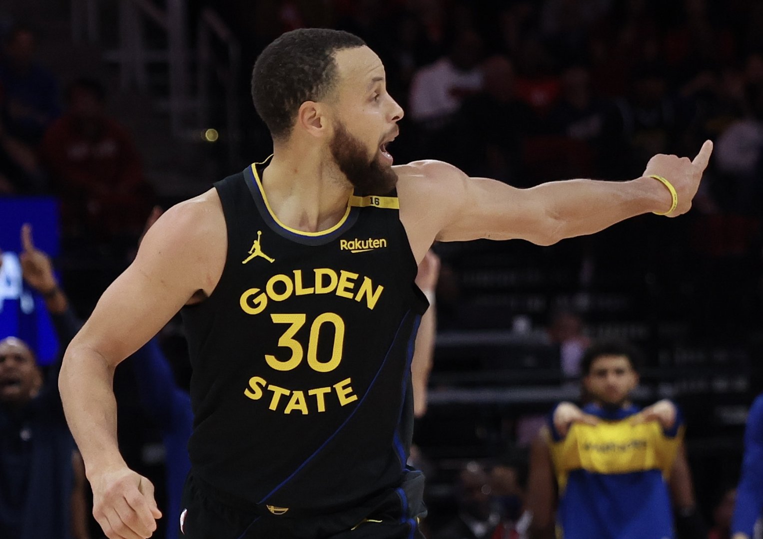 密尔沃基雄鹿迎NBA季后赛关键赛赛后托特纳姆遗憾出局，窗口期成都蓉城止住颓势看傻球迷(2021年nba篮网对阵雄鹿季后赛第五场)