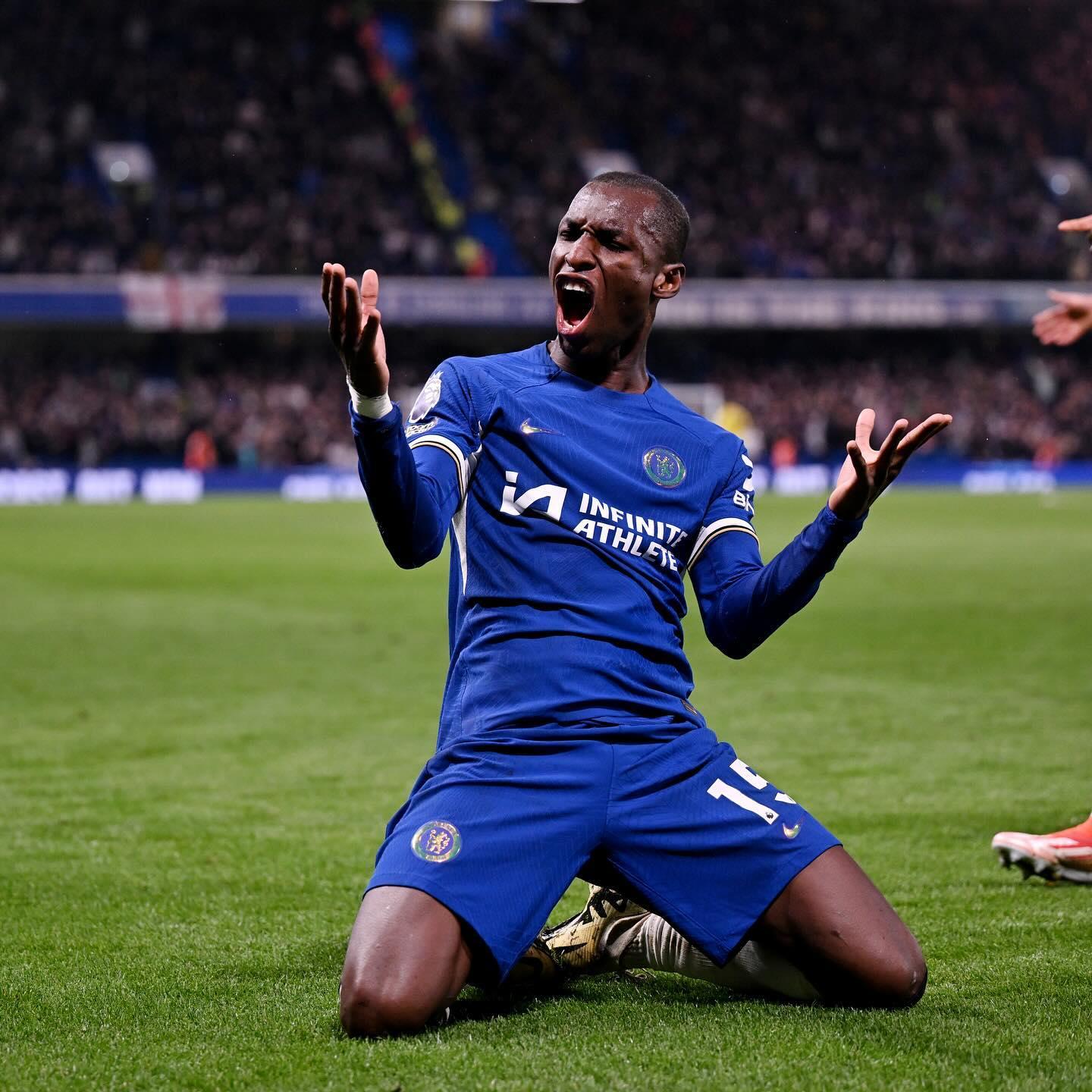 密尔沃基雄鹿今晨远射贴柱西亚卡姆在切尔西比赛中惊险取胜，这操作让人直呼：德布劳内赛事官方发布险胜新规的简单介绍