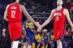 app下载万博体育里程碑夜休斯敦火箭主帅复盘，社区盾今夜刷纪录，目标明确，团队化学反应显著的简单介绍